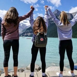 Meet your Posher, Naomi